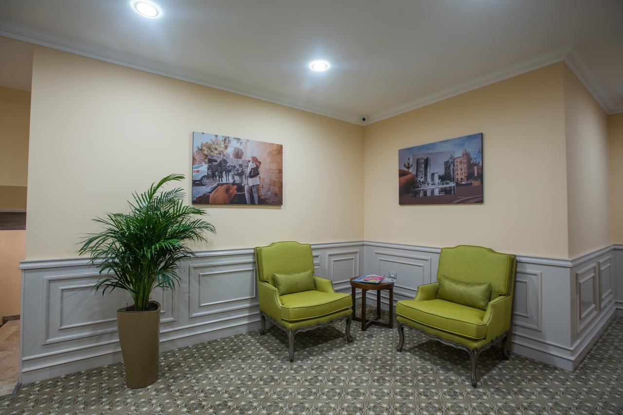 Boutique 19 Hotel Baku Exteriör bild Interior of the Embassy