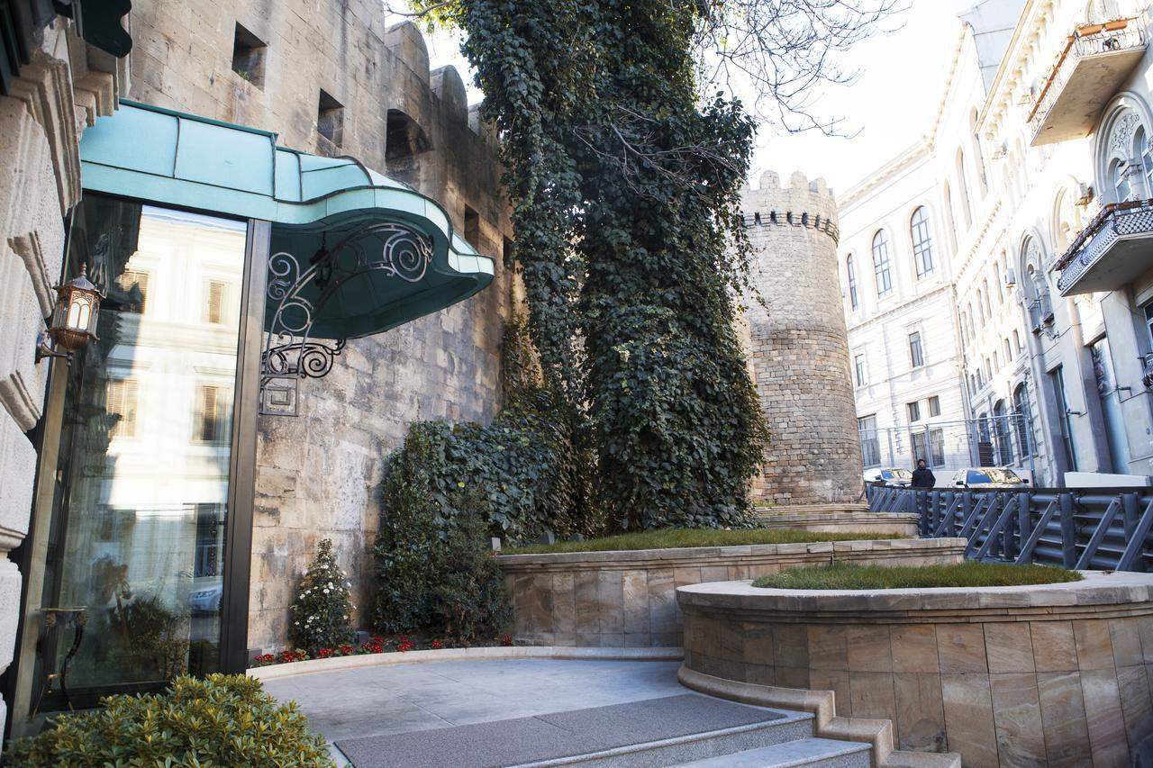 Boutique 19 Hotel Baku Exteriör bild The courtyard of the hotel