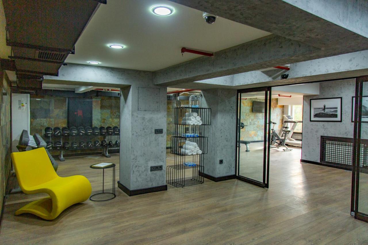 Boutique 19 Hotel Baku Exteriör bild The gym at the hotel
