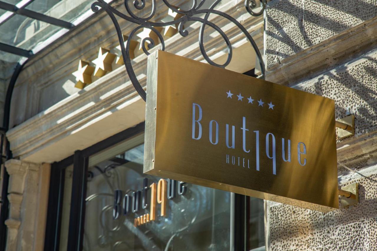 Boutique 19 Hotel Baku Exteriör bild Boutique Hotel sign